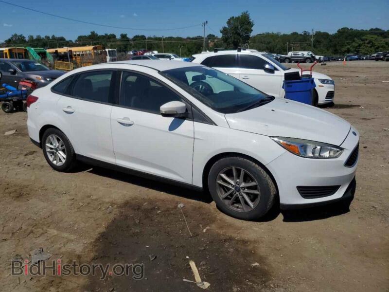 2016 Ford FOCUS (VIN 1FADP3F23GL390047) — photo 4 of 12
