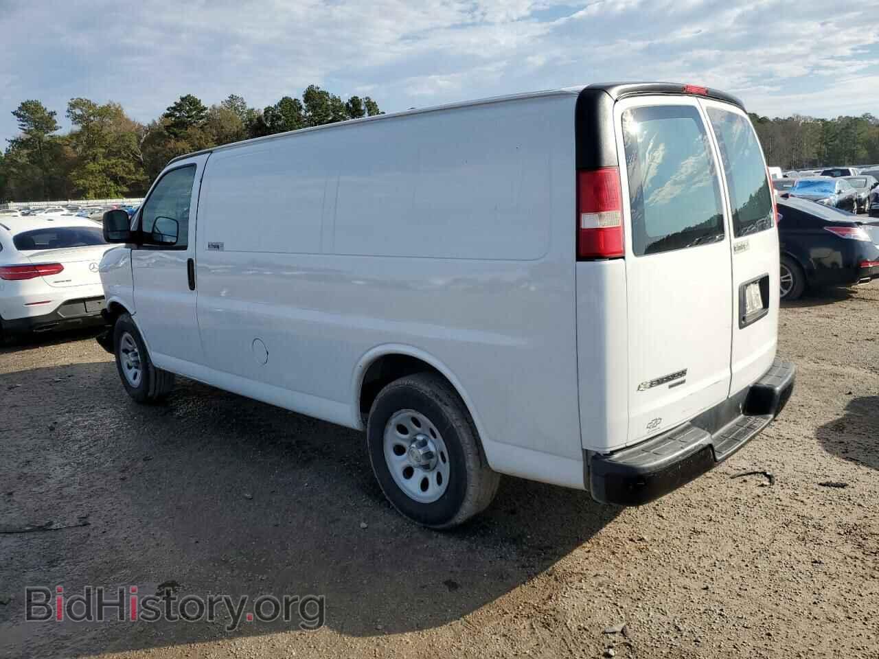 2014 CHEVROLET EXPRESS - VIN: 1GCSGAFX6E1108073 - Фото 2