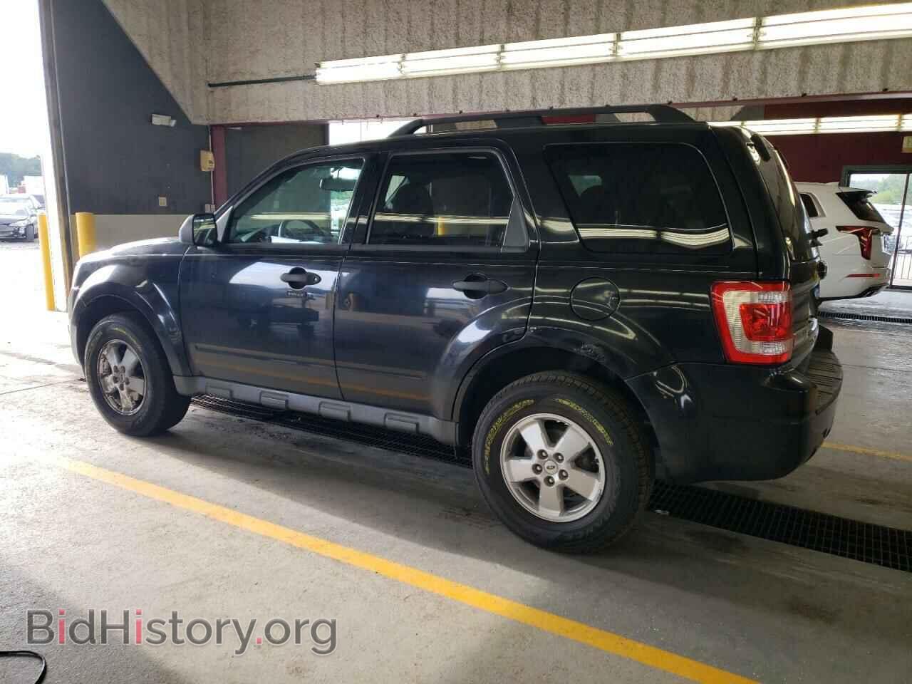 2011 FORD ESCAPE - VIN: 1FMCU0D77BKC48905 - Фото 2