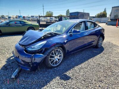 2018 Tesla MODEL 3, синий — VIN 5YJ3E1EB7JF096470, Copart