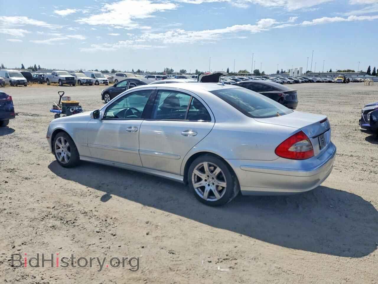 2007 MERCEDES-BENZ E-CLASS - VIN: WDBUF56X97B000304 - Photo 2