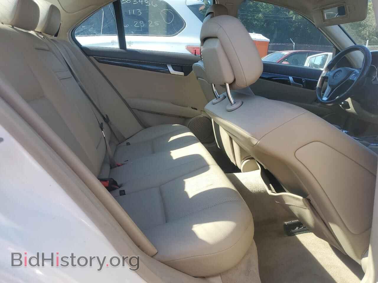 2014 MERCEDES-BENZ C-CLASS - VIN: WDDGF8AB3EA943647 - Фото 10