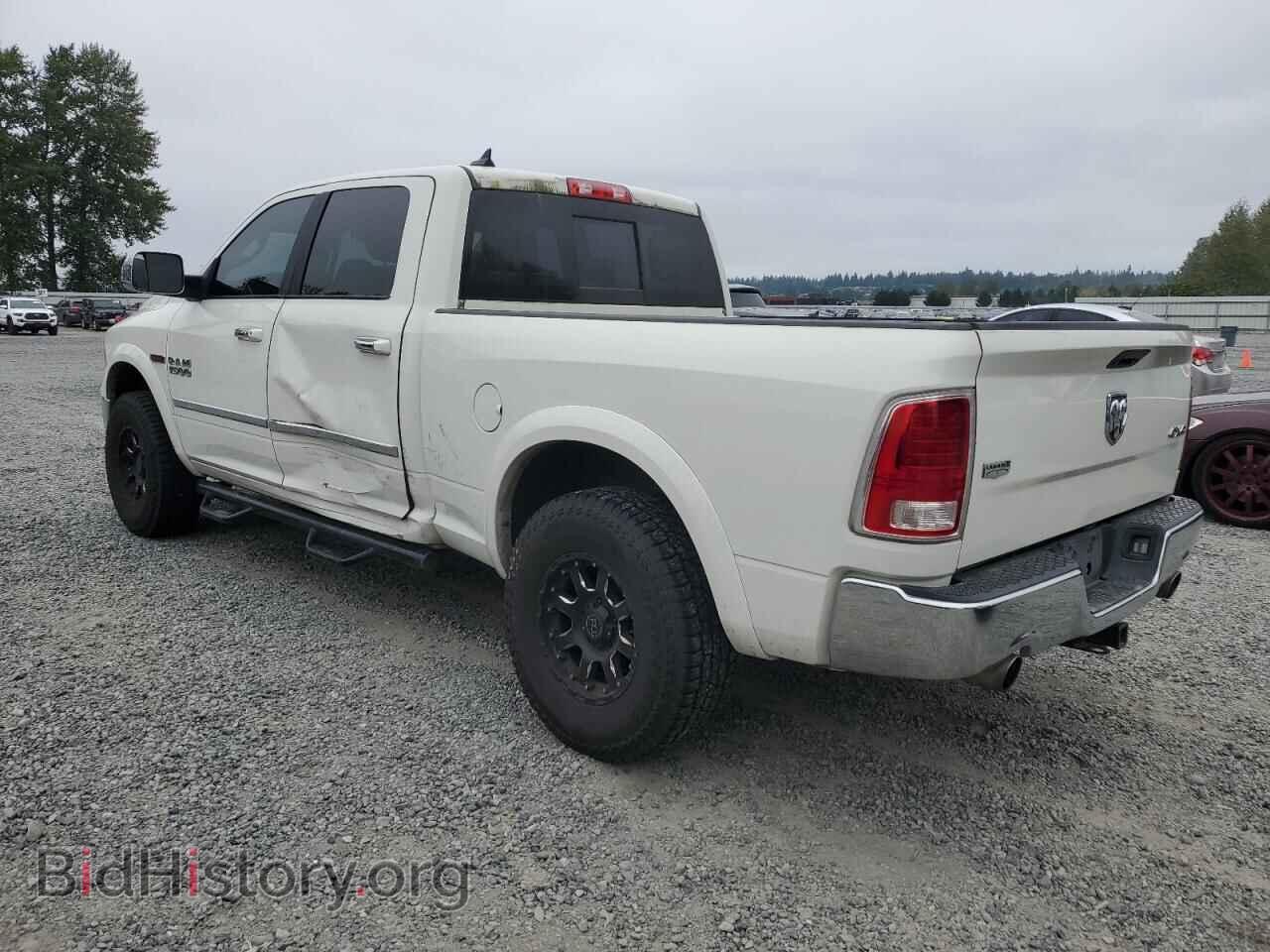 2018 RAM 1500 - VIN: 1C6RR7VM4JS229960 - Фото 2