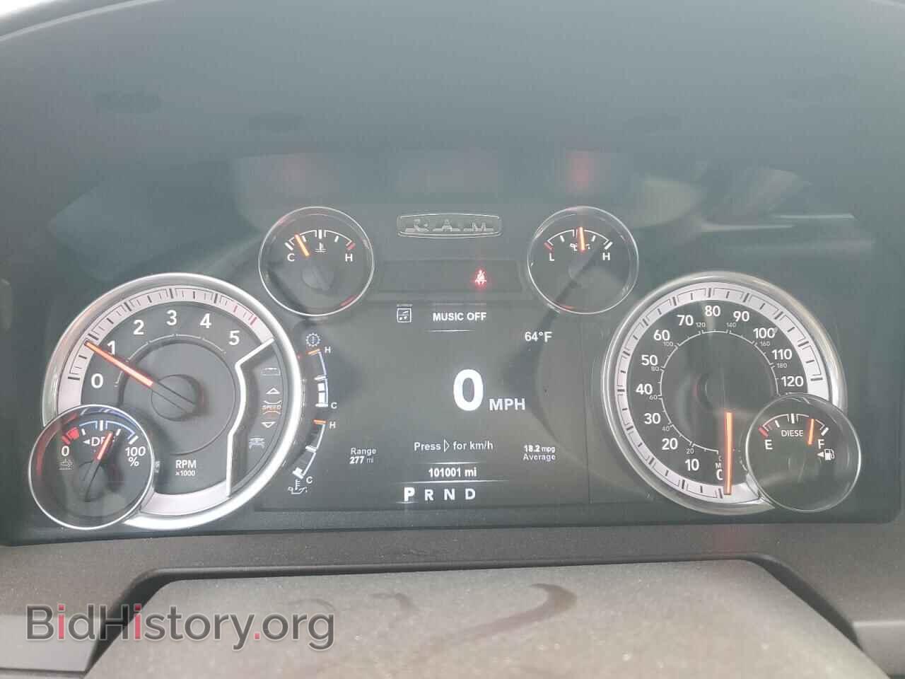 2018 RAM 1500 - VIN: 1C6RR7VM4JS229960 - Фото 9