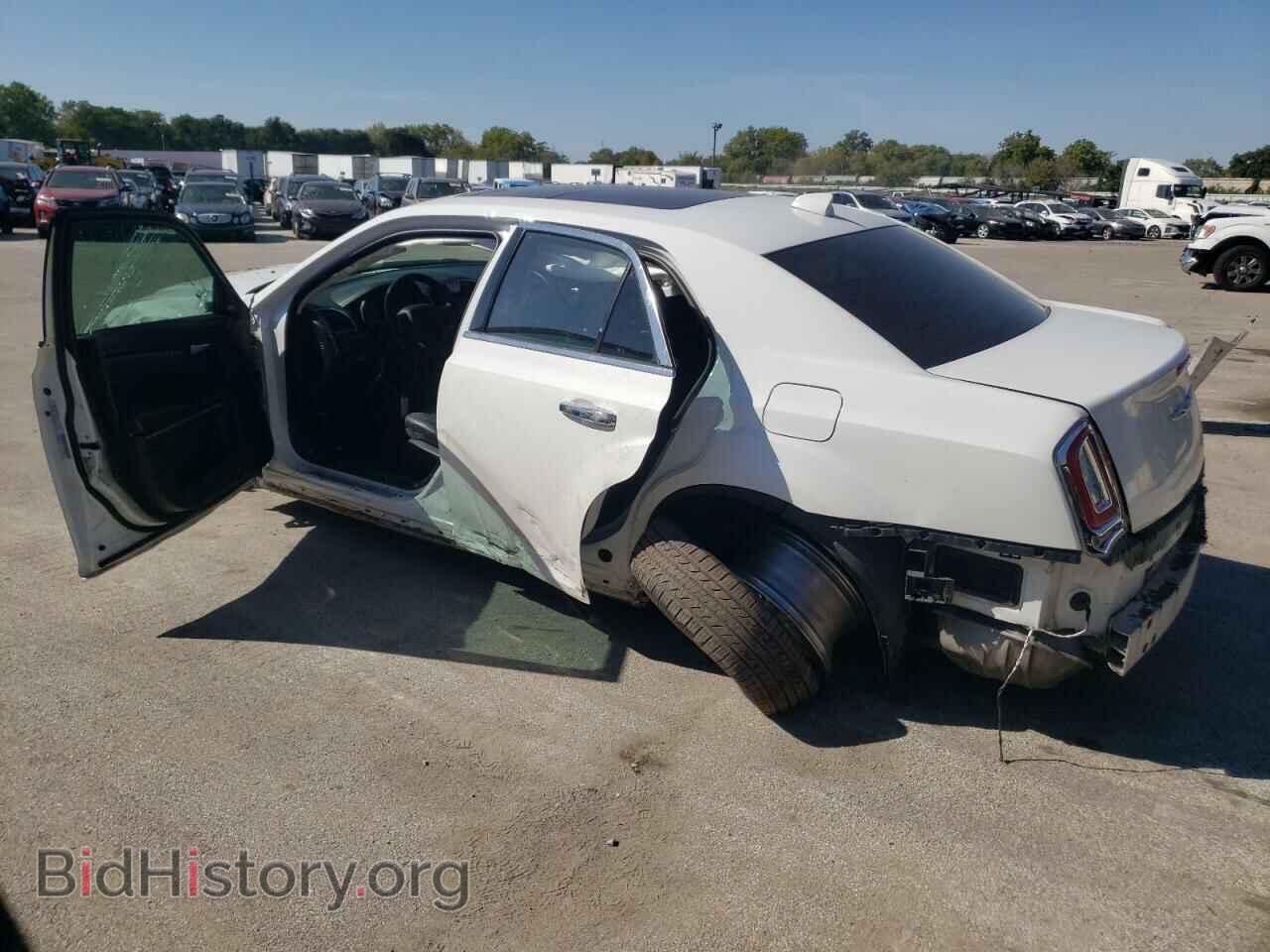 2016 CHRYSLER 300 - VIN: 2C3CCAEGXGH123606 - Фото 2