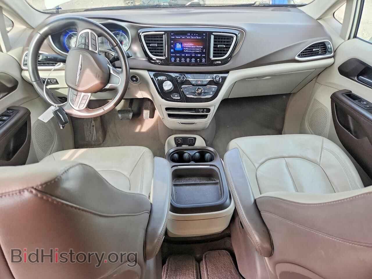 2017 CHRYSLER PACIFICA - VIN: 2C4RC1BG0HR553652 - Photo 8