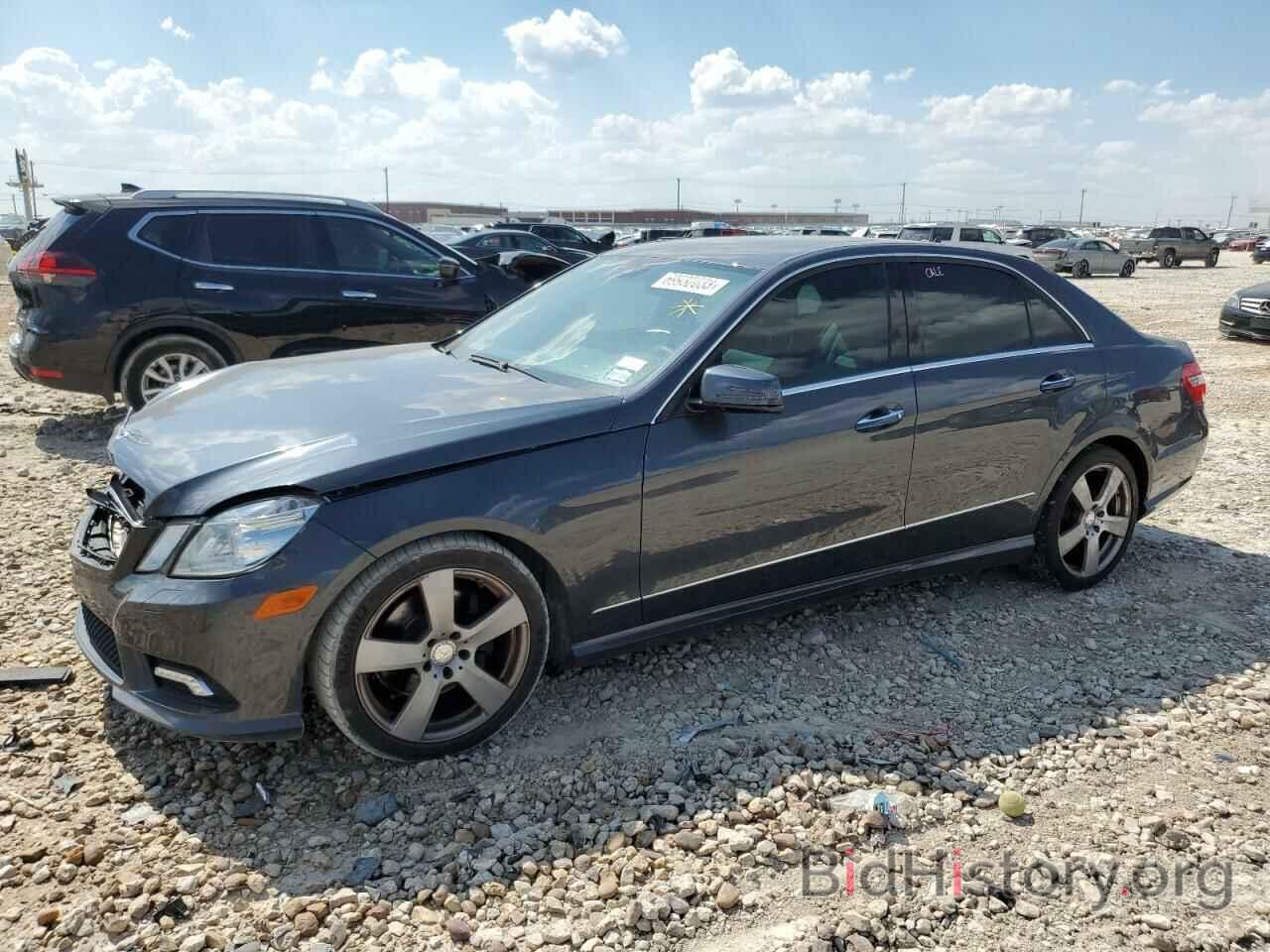 Photo WDDHF5GB0BA273609 - MERCEDES-BENZ E-CLASS 2011