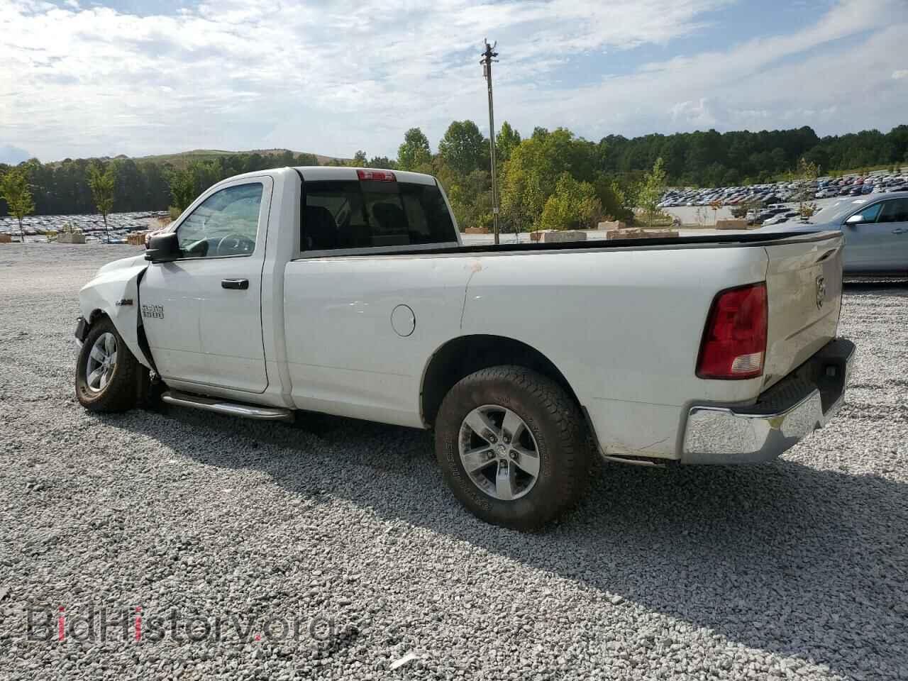 2017 RAM 1500 - VIN: 3C6JR6DT4HG675057 - Фото 2