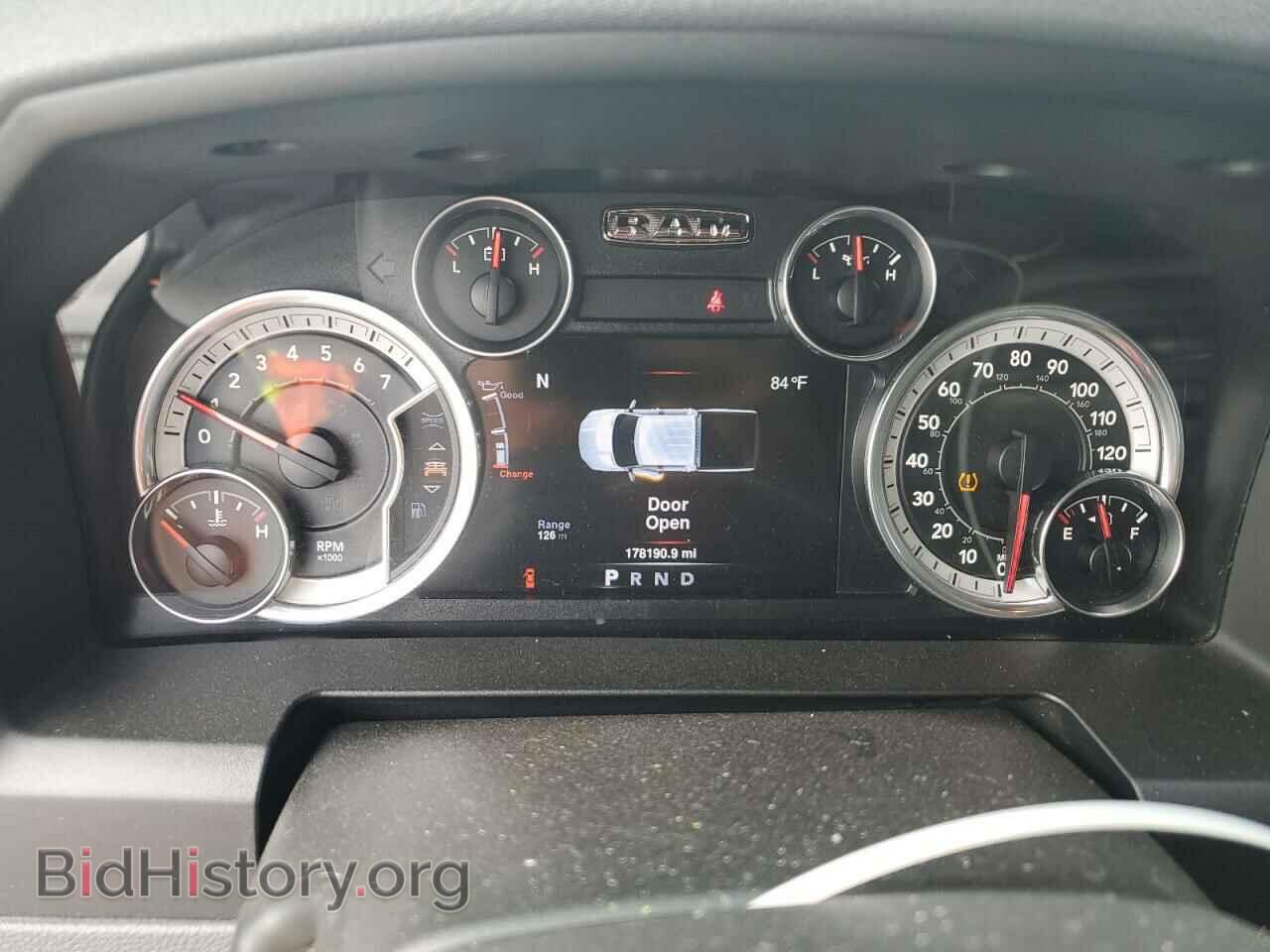 2016 RAM 1500 - VIN: 1C6RR7LG9GS399768 - Фото 9