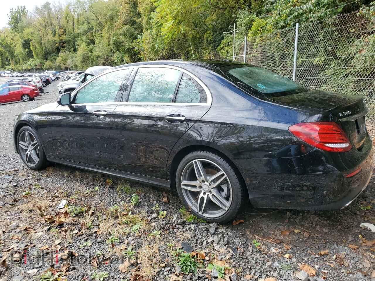 2017 MERCEDES-BENZ E-CLASS - VIN: WDDZF4KB2HA209246 - Фото 2