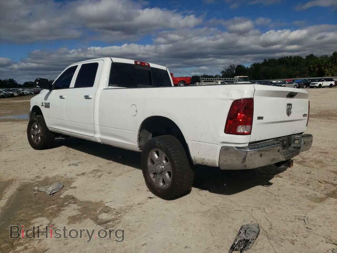2013 RAM All Models - VIN: 3C6UR5JL4DG584070 - Photo 3