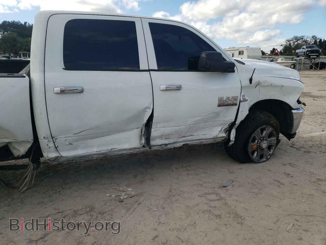 2013 RAM All Models - VIN: 3C6UR5JL4DG584070 - Photo 9
