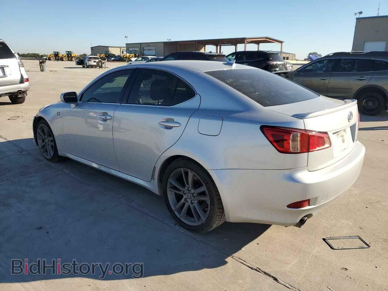 2011 LEXUS IS - VIN: JTHBF5C27B5153027 - Фото 2