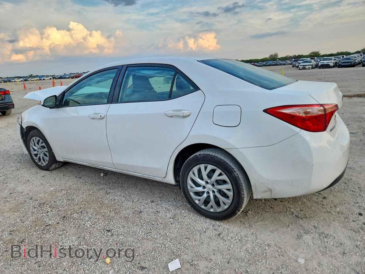 2017 TOYOTA COROLLA - VIN: 5YFBURHE4HP657032 - Фото 2
