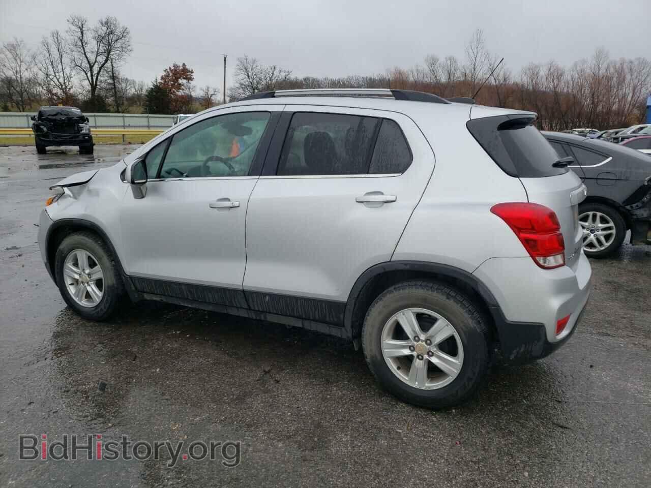 2017 CHEVROLET TRAX - VIN: 3GNCJLSB3HL143038 - Фото 2