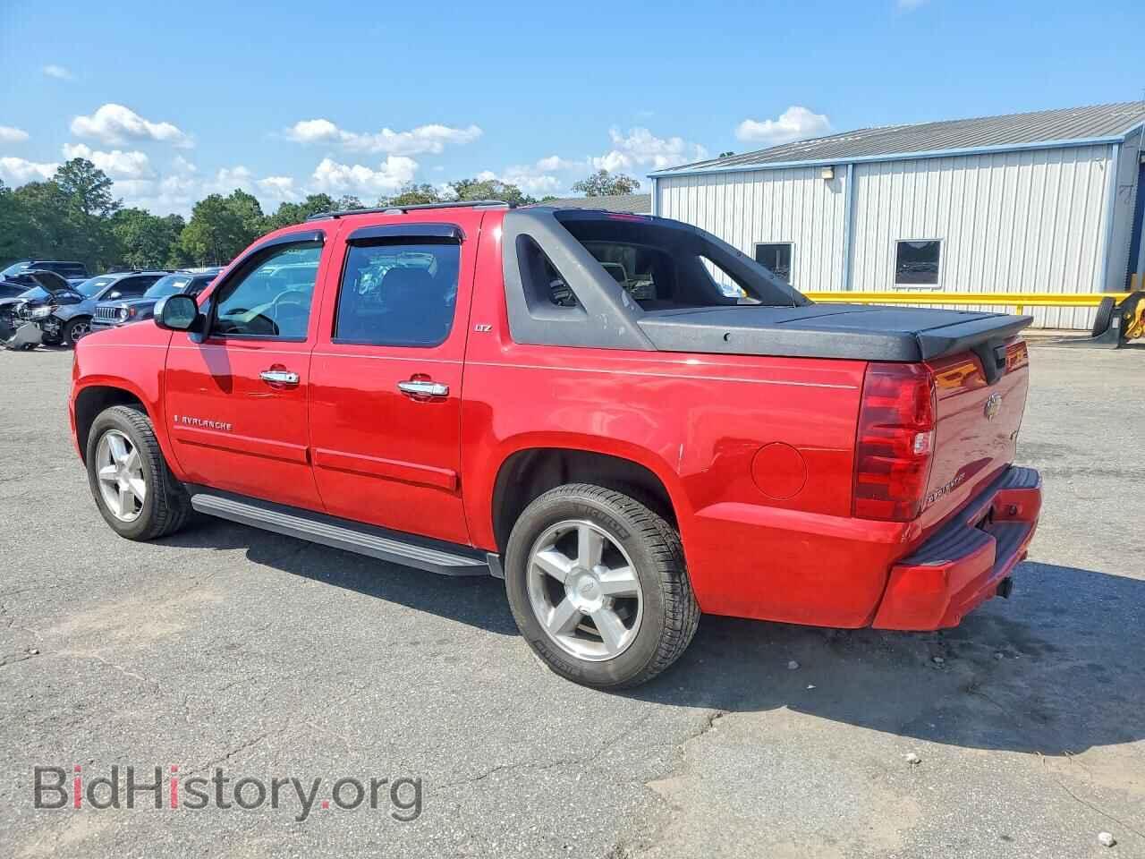 2007 Chevrolet AVALANCHE (VIN 3GNFK12327G283760) — фото 2 из 12