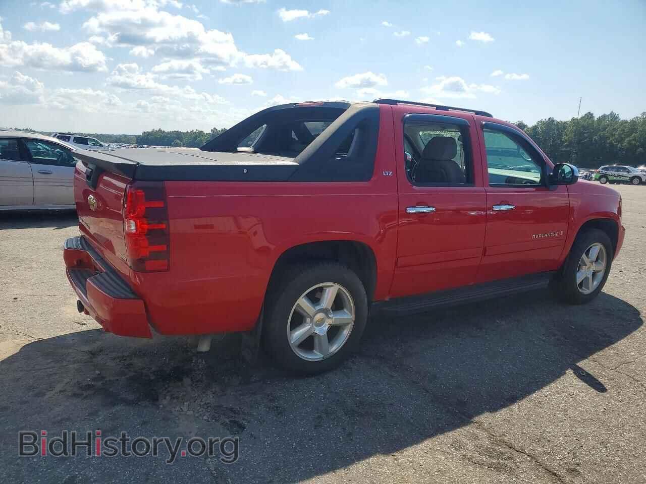 2007 Chevrolet AVALANCHE (VIN 3GNFK12327G283760) — фото 3 из 12