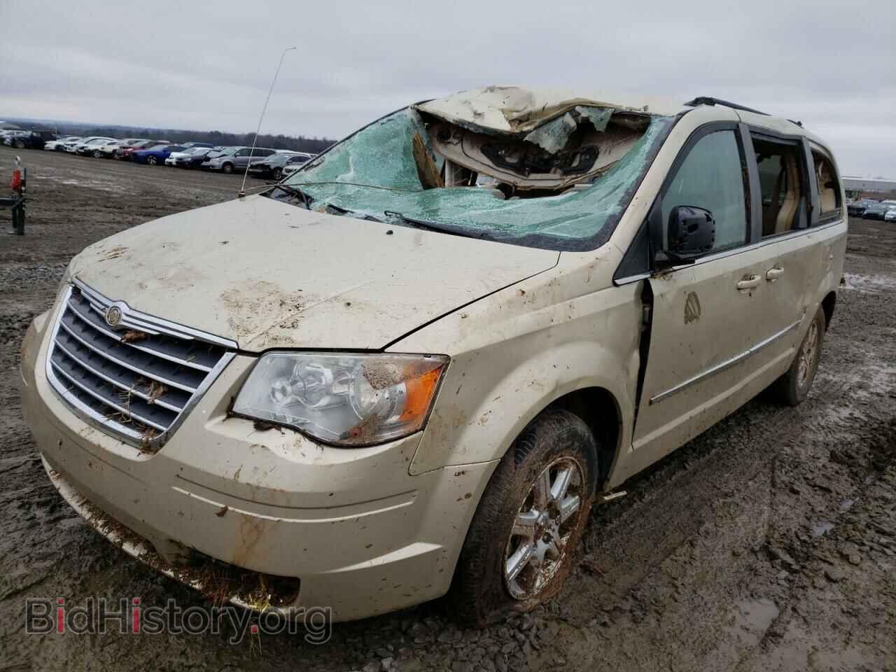 2010 CHRYSLER MINIVAN - VIN: 2A4RR5D15AR415779 - Фото 2