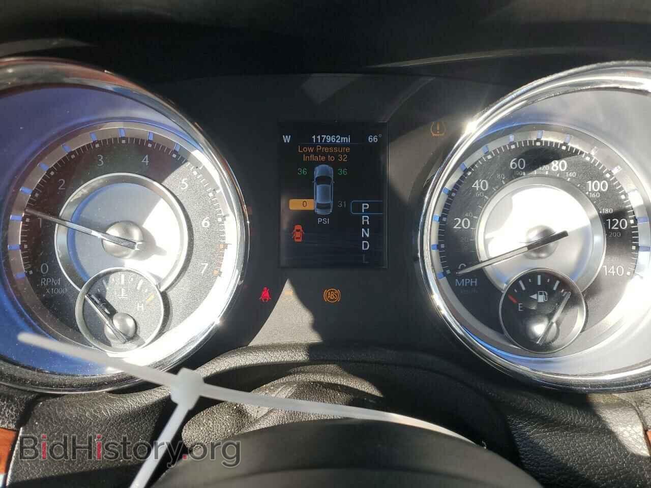 2014 CHRYSLER 300 - VIN: 2C3CCARGXEH356070 - Фото 9