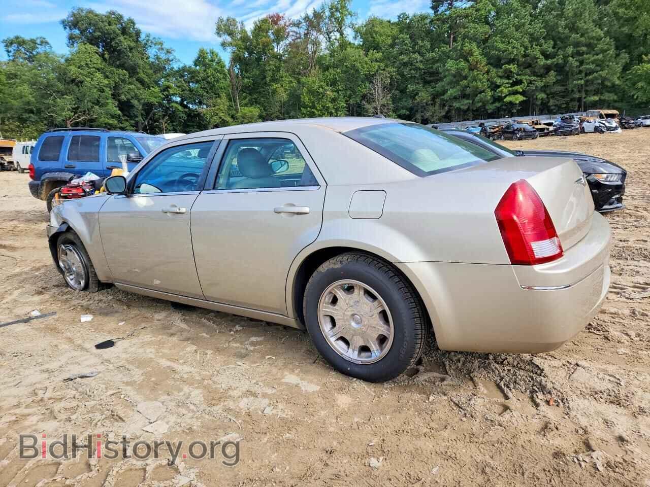 2006 CHRYSLER 300 - VIN: 2C3KA53G56H539220 - Фото 2