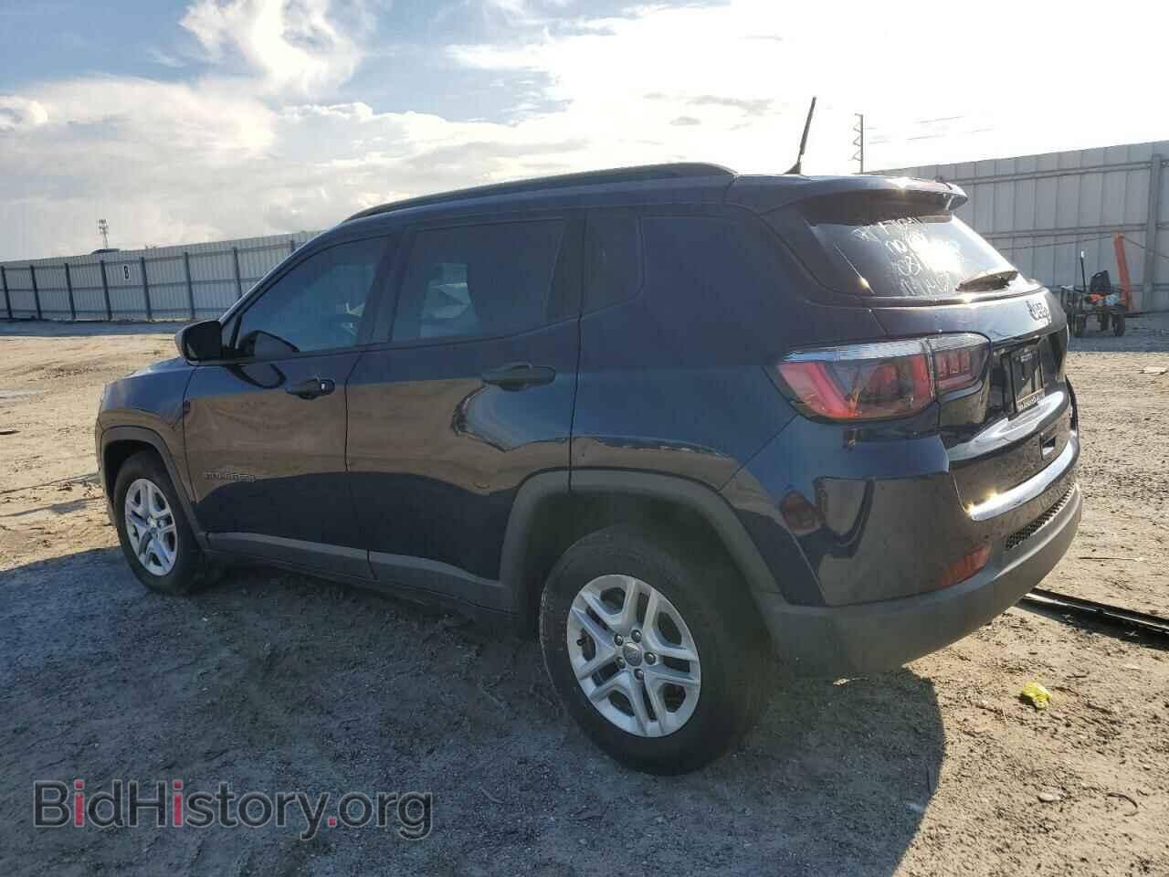 2018 JEEP COMPASS - VIN: 3C4NJCAB7JT124632 - Фото 2