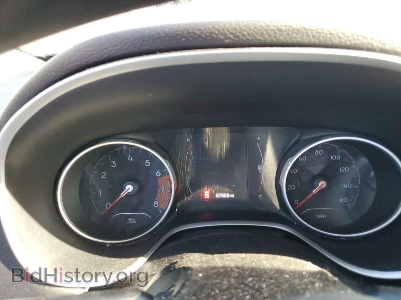 2018 JEEP COMPASS - VIN: 3C4NJCAB7JT124632 - Фото 9