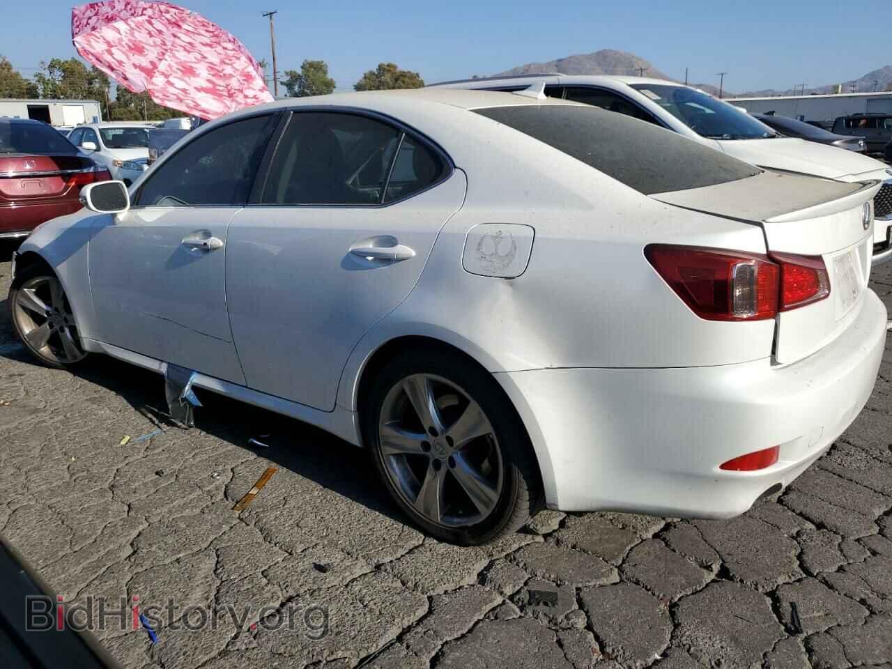 2011 LEXUS IS - VIN: JTHBF5C26B5131066 - Фото 2