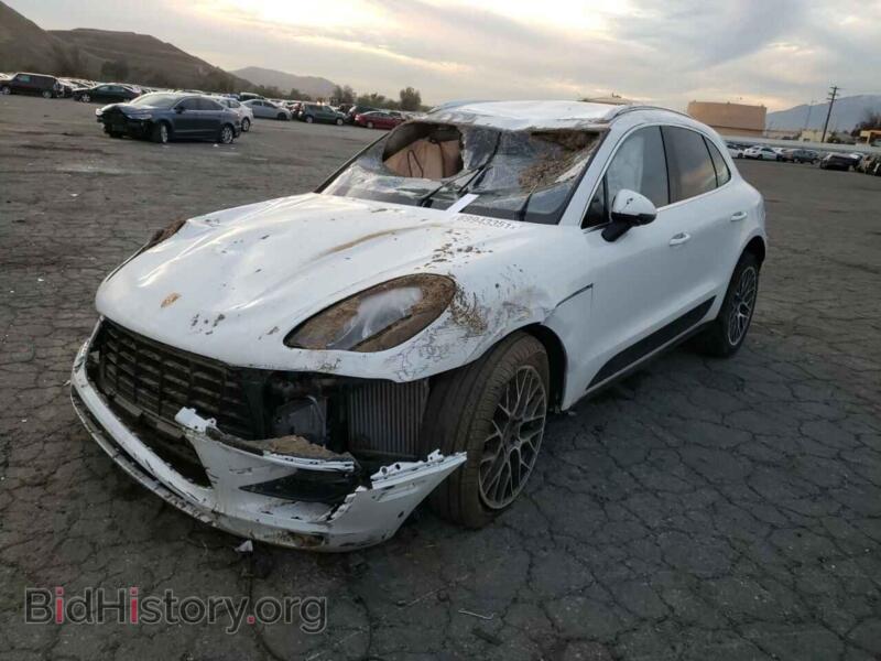 2016 Porsche MACAN (VIN WP1AB2A57GLB43765) — фото 2 из 10