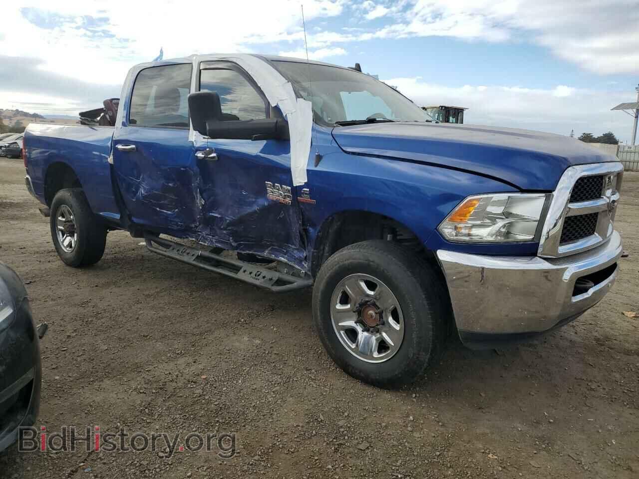 2017 RAM All Models - VIN: 3C6UR5DL7HG537987 - Photo 4