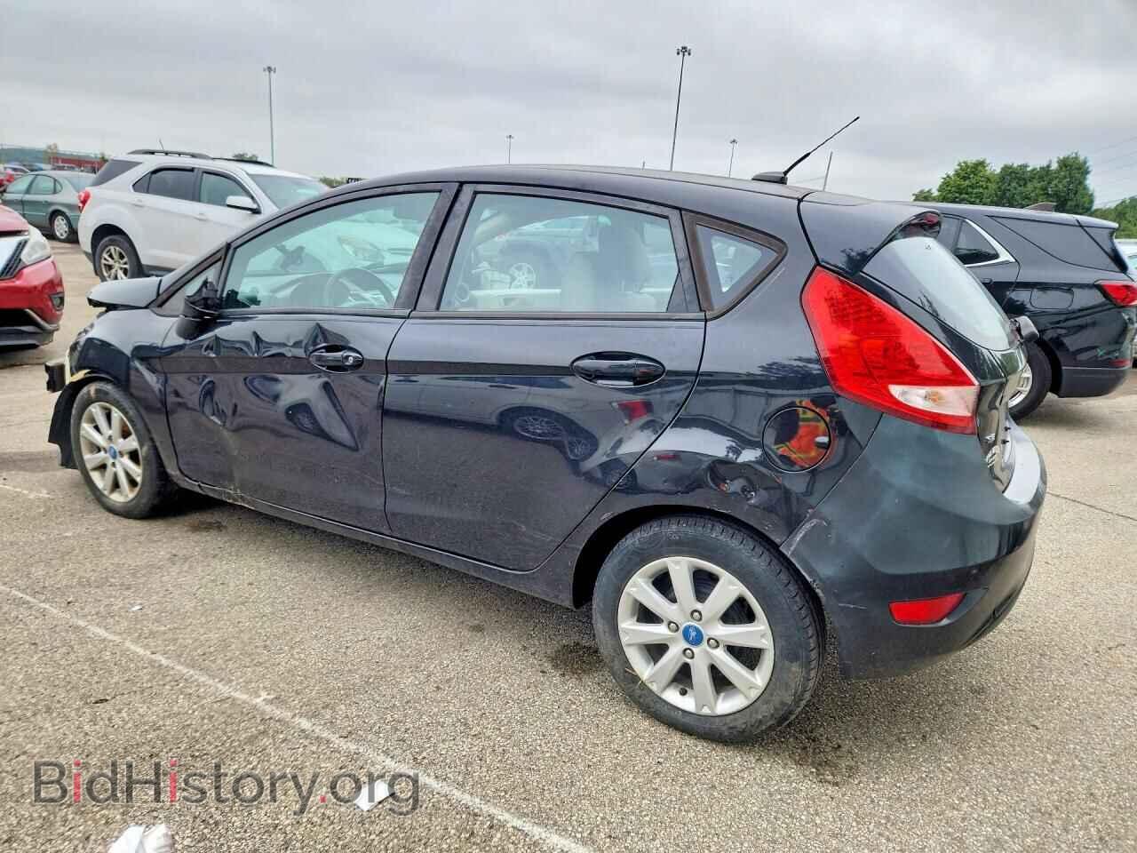 2011 FORD FIESTA - VIN: 3FADP4EJ0BM238796 - Photo 2