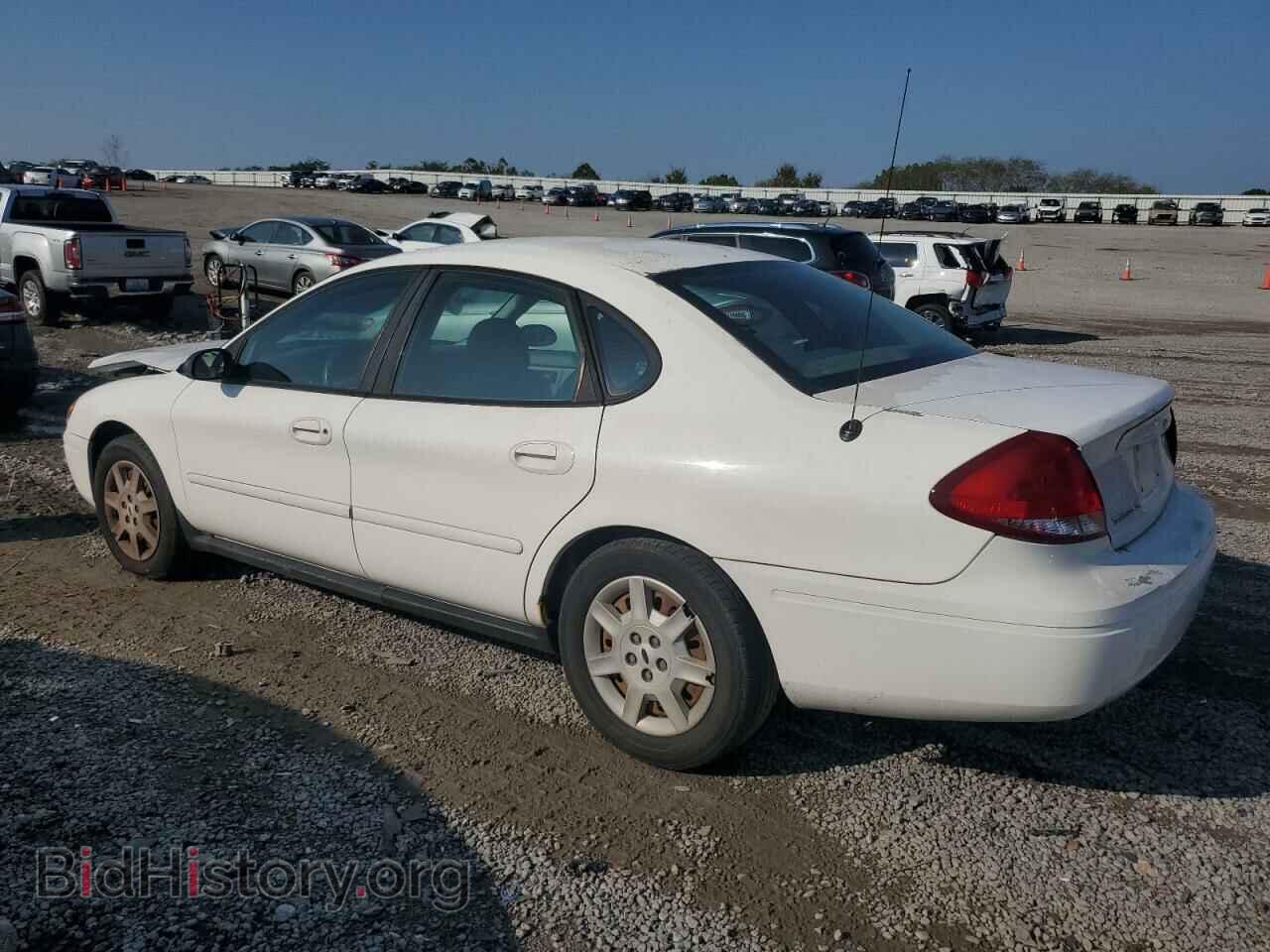 2007 FORD TAURUS - VIN: 1FAFP53U67A166115 - Фото 2
