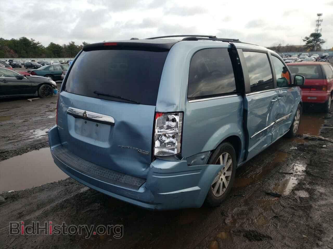 2009 CHRYSLER MINIVAN - VIN: 2A8HR54X89R652874 - Фото 4