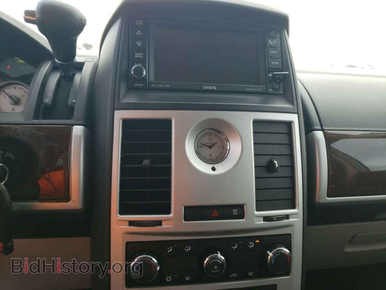 2009 CHRYSLER MINIVAN - VIN: 2A8HR54X89R652874 - Фото 9