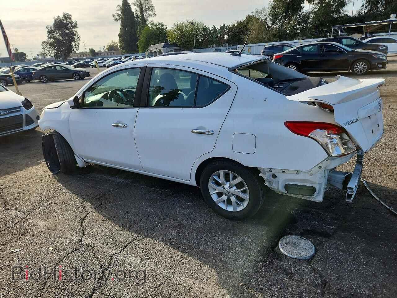 2017 NISSAN VERSA - VIN: 3N1CN7AP4HL844076 - Фото 2