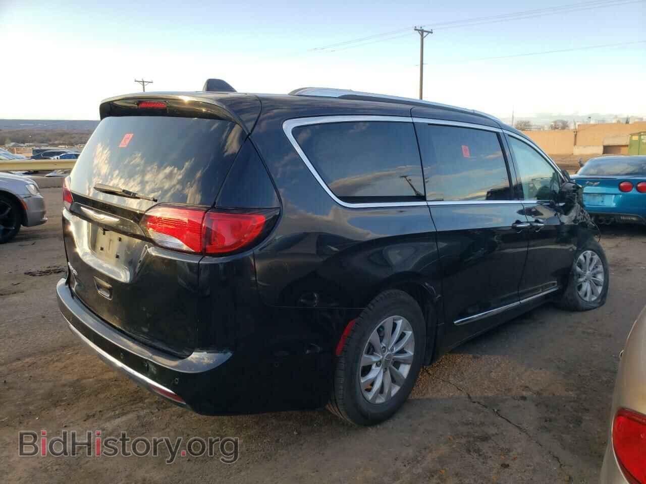 2018 CHRYSLER PACIFICA - VIN: 2C4RC1EG0JR115442 - Photo 3