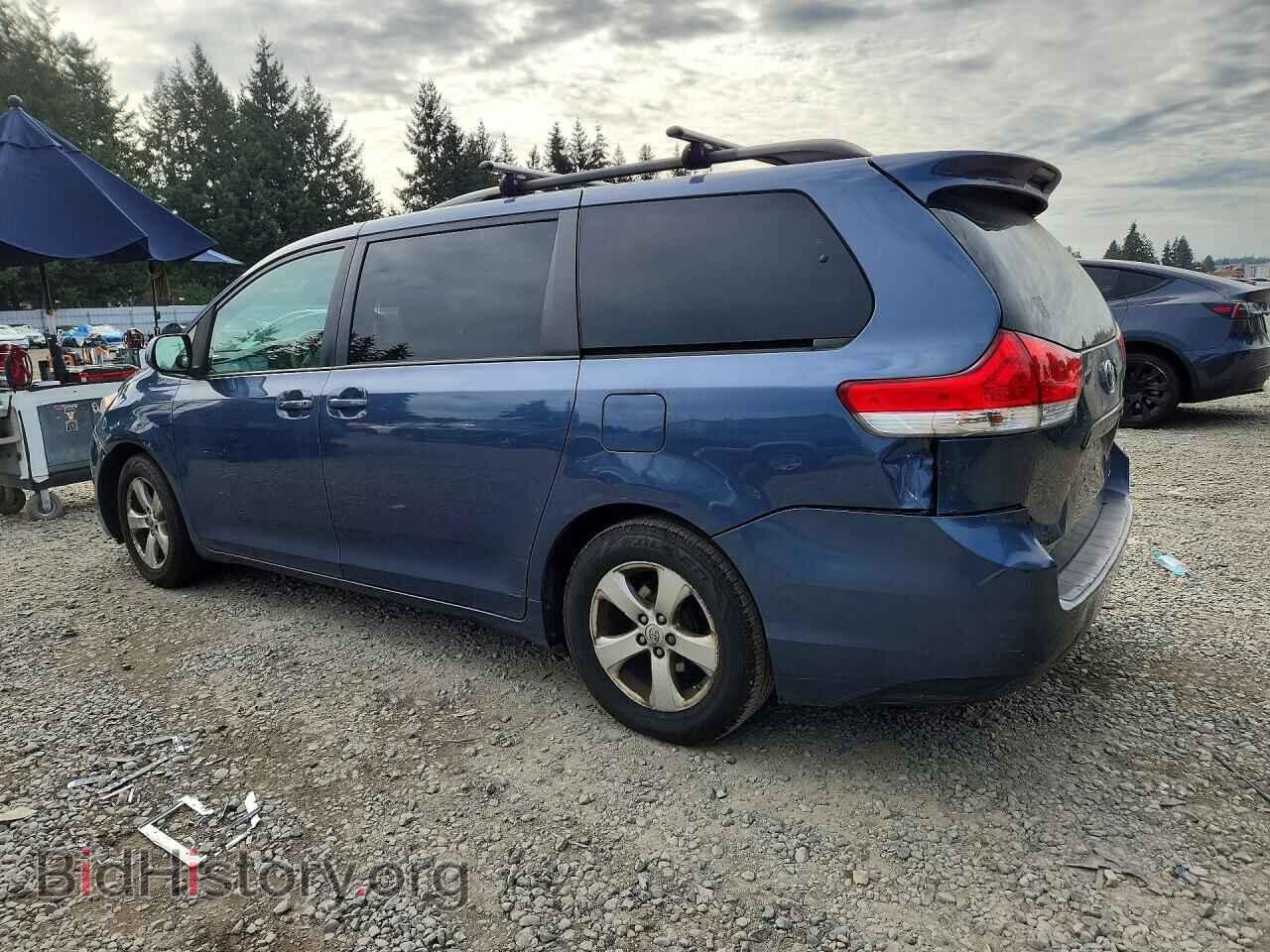 2014 TOYOTA SIENNA - VIN: 5TDKK3DC9ES517536 - Photo 2