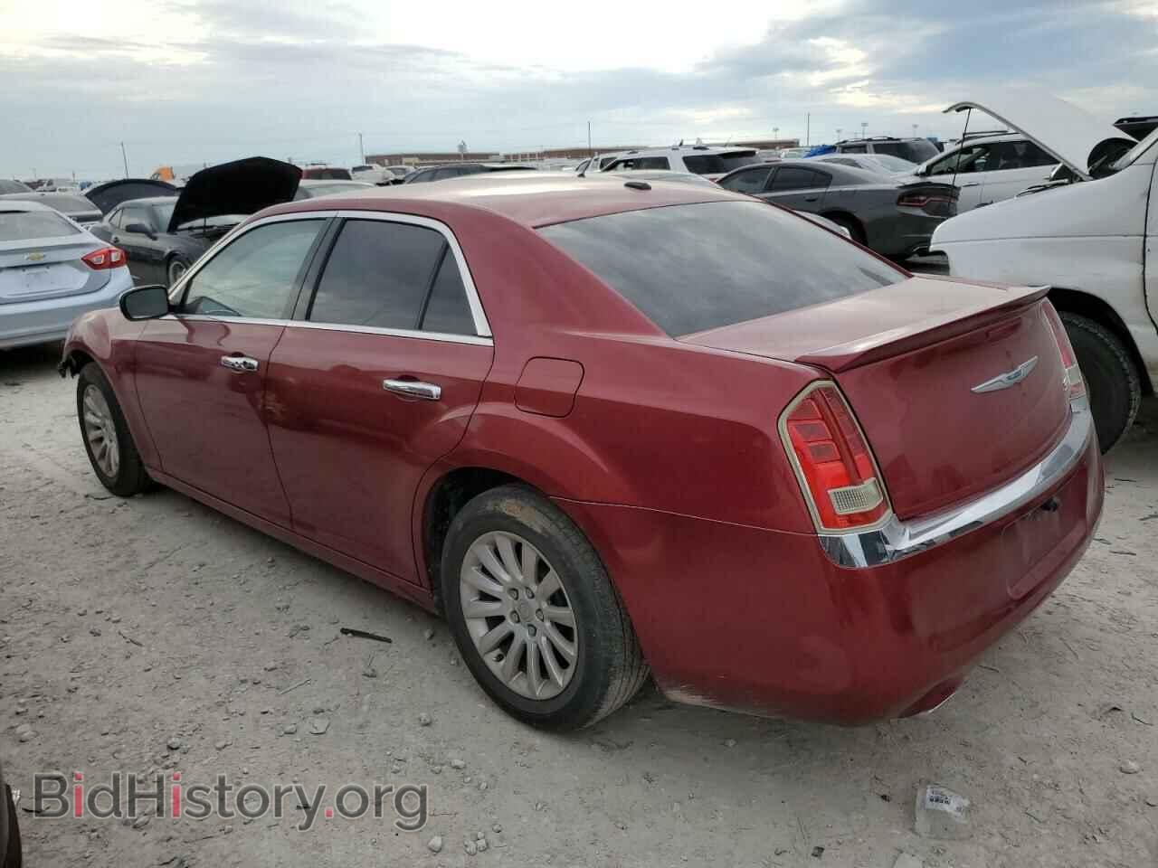 2012 CHRYSLER 300 - VIN: 2C3CCAAG6CH217286 - Фото 2