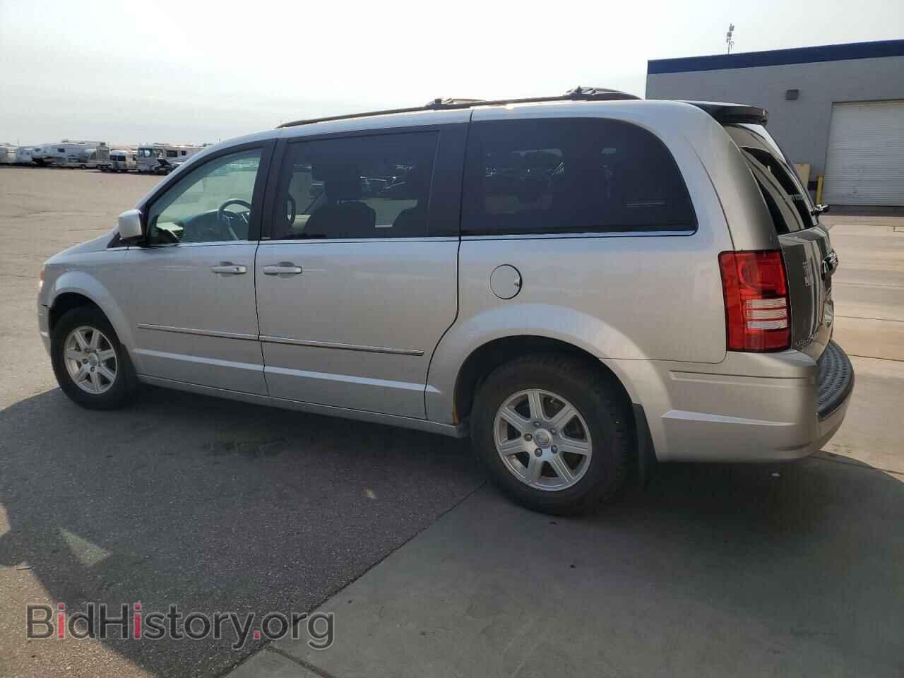 2010 CHRYSLER MINIVAN - VIN: 2A4RR8DX3AR352123 - Фото 2