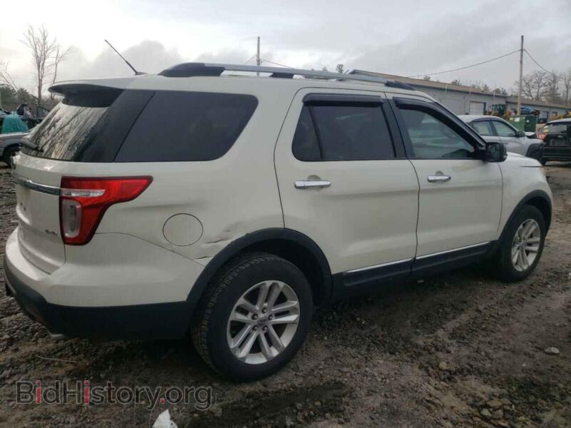 2011 Ford EXPLORER (VIN 1FMHK8D80BGA08147) — фото 3 из 12