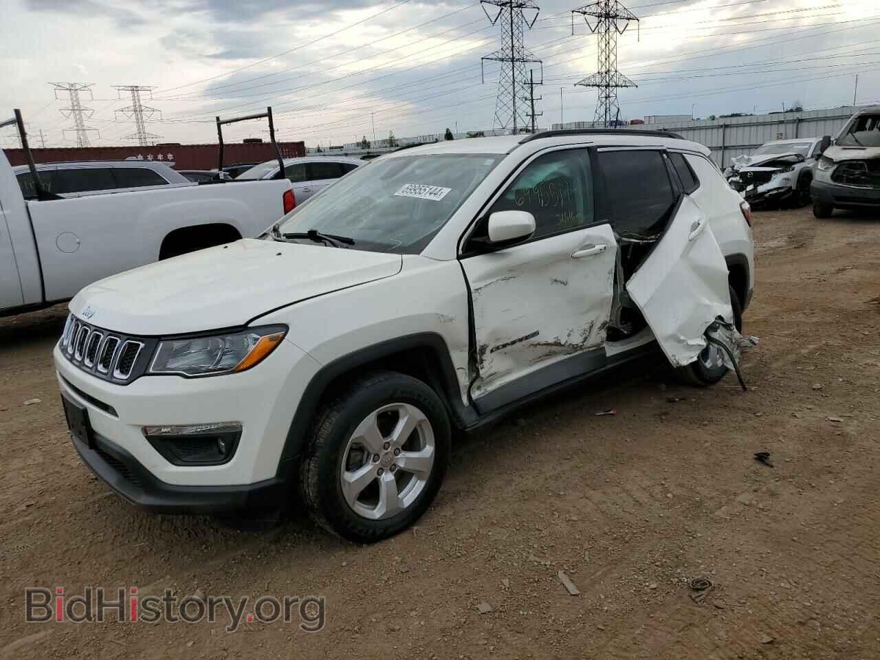 Photo 3C4NJCBB2JT240755 - JEEP COMPASS 2018