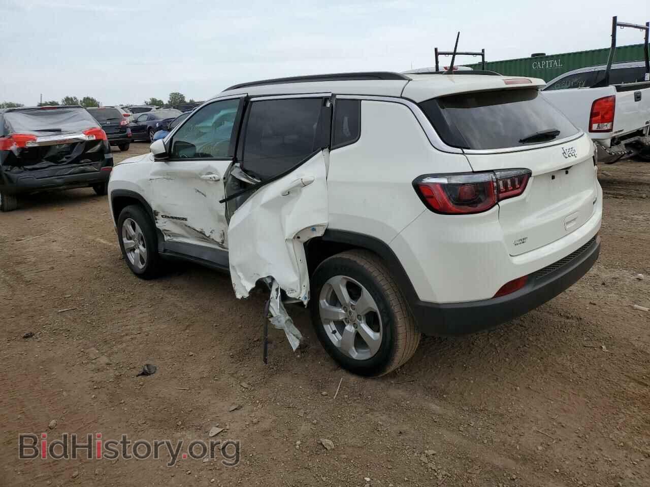 2018 JEEP COMPASS - VIN: 3C4NJCBB2JT240755 - Фото 2