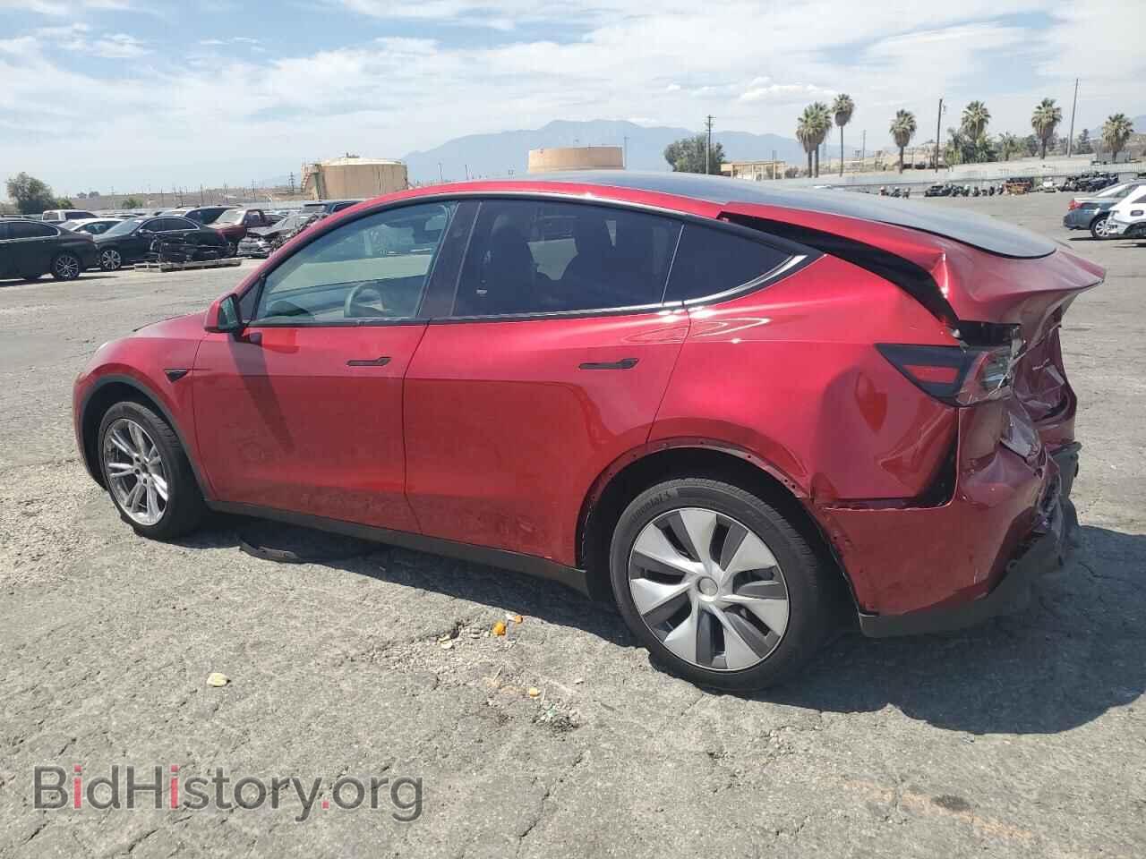 2024 TESLA MODEL Y - VIN: 7SAYGAEE8RF074826 - Фото 2