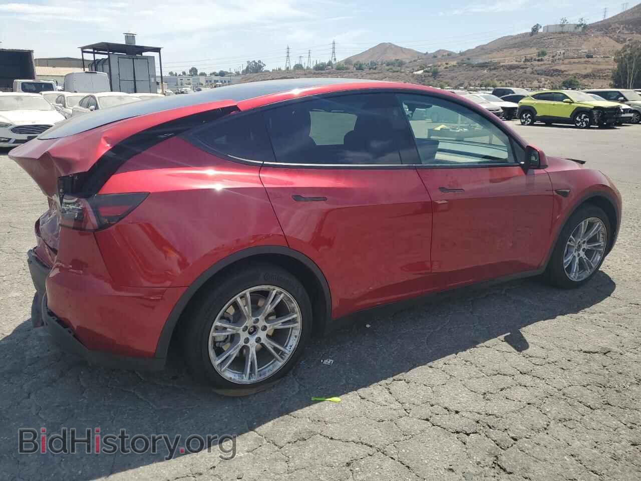 2024 TESLA MODEL Y - VIN: 7SAYGAEE8RF074826 - Фото 3