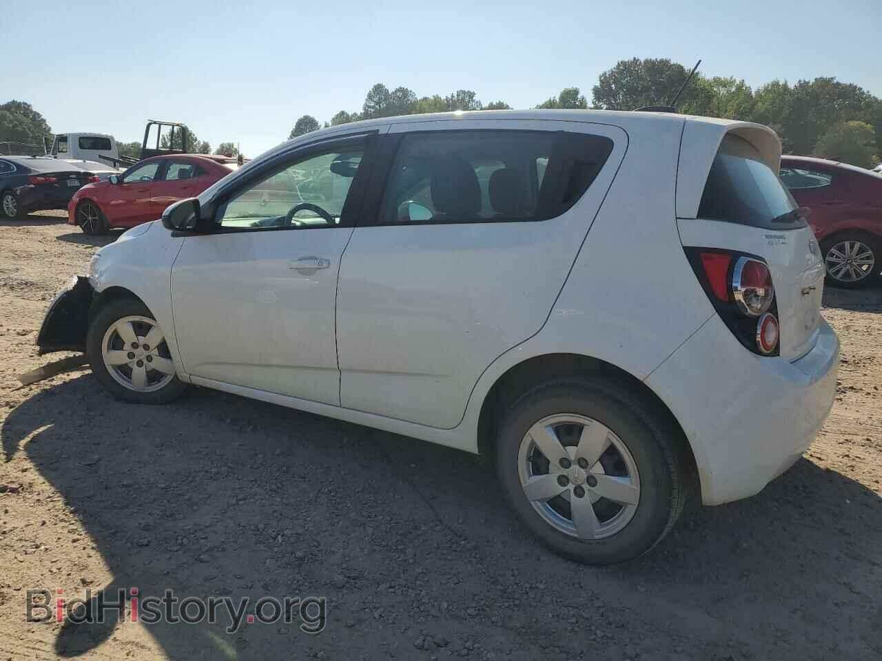 2015 CHEVROLET SONIC - VIN: 1G1JA6SH2F4217583 - Фото 2