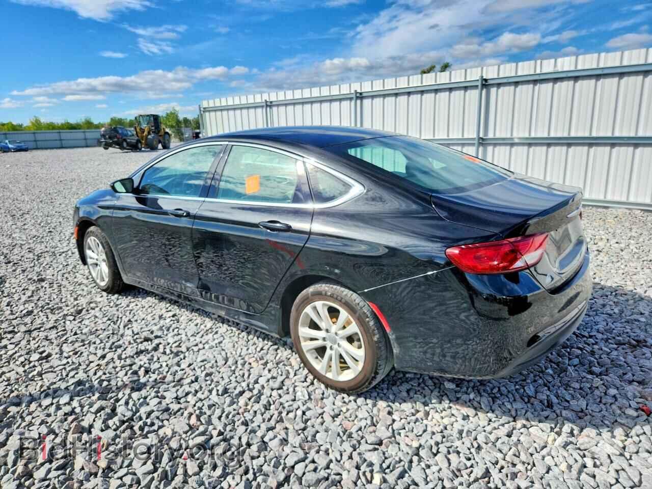 2017 CHRYSLER 200 - VIN: 1C3CCCFB7HN502294 - Photo 2