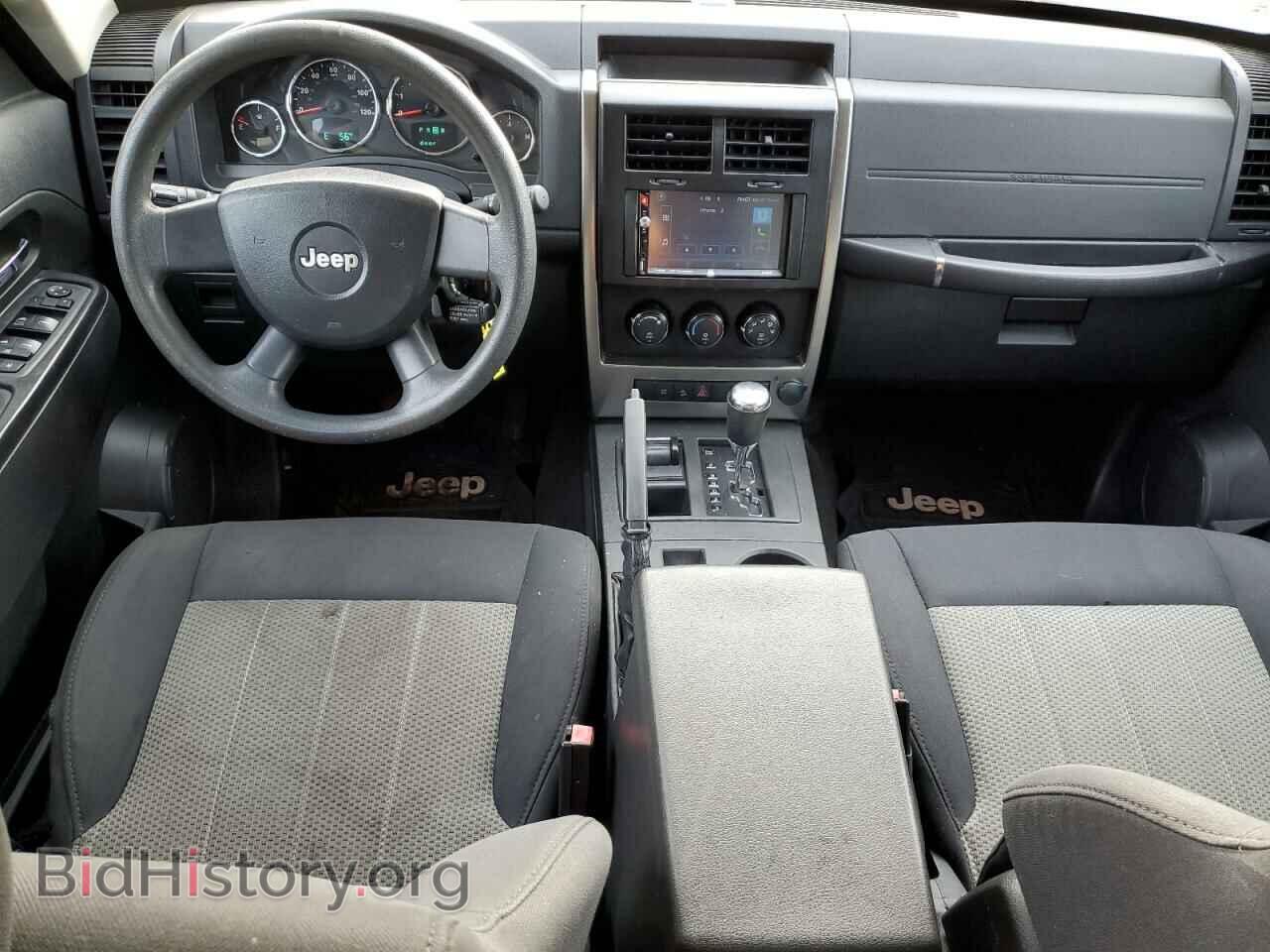 2009 JEEP LIBERTY - VIN: 1J8GN28K19W532605 - Фото 8