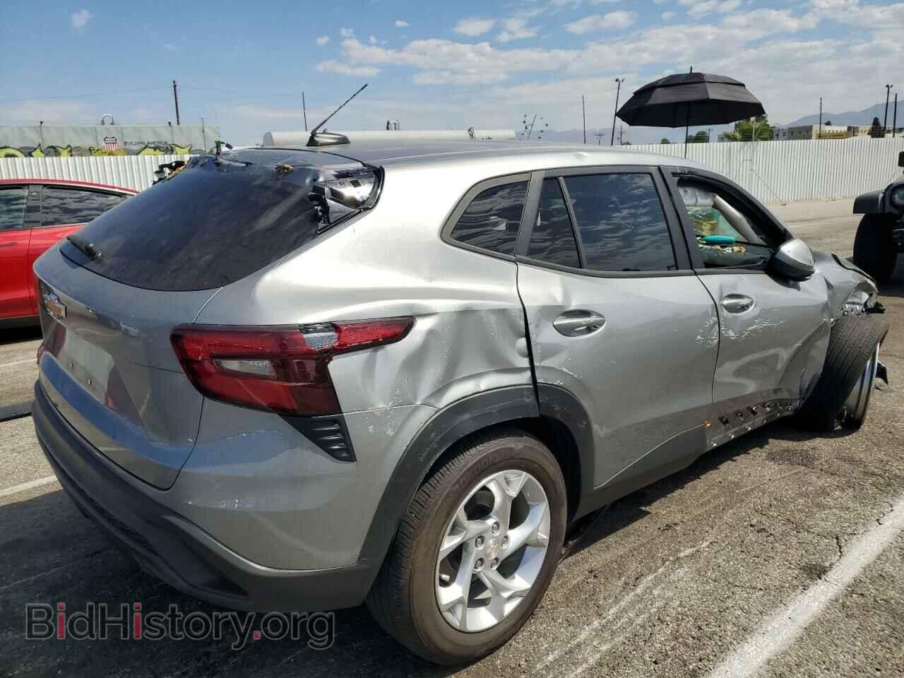 2024 CHEVROLET TRAX - VIN: KL77LFE22RC039085 - Фото 3
