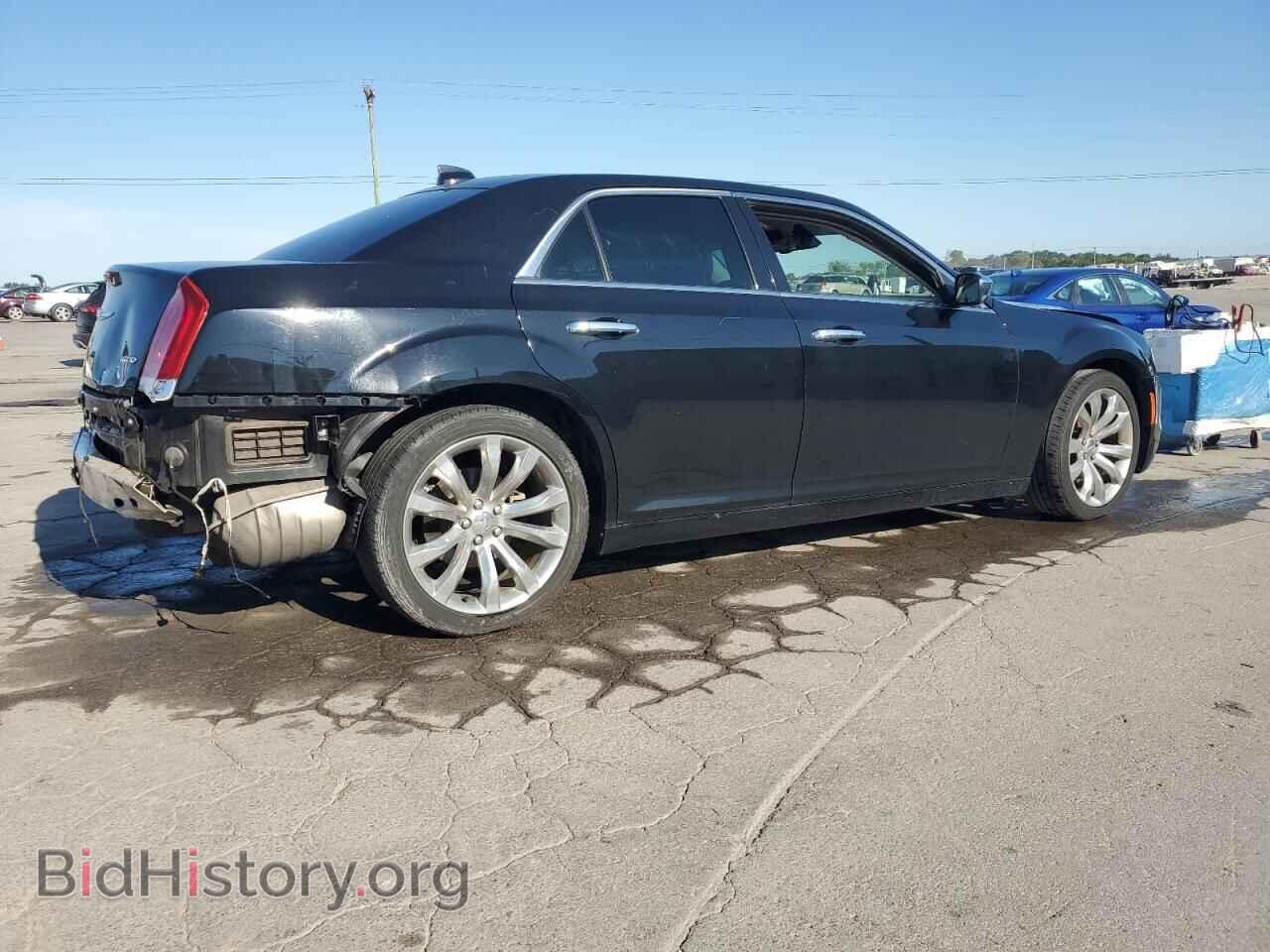 2019 CHRYSLER 300 - VIN: 2C3CCAEG2KH528030 - Фото 3