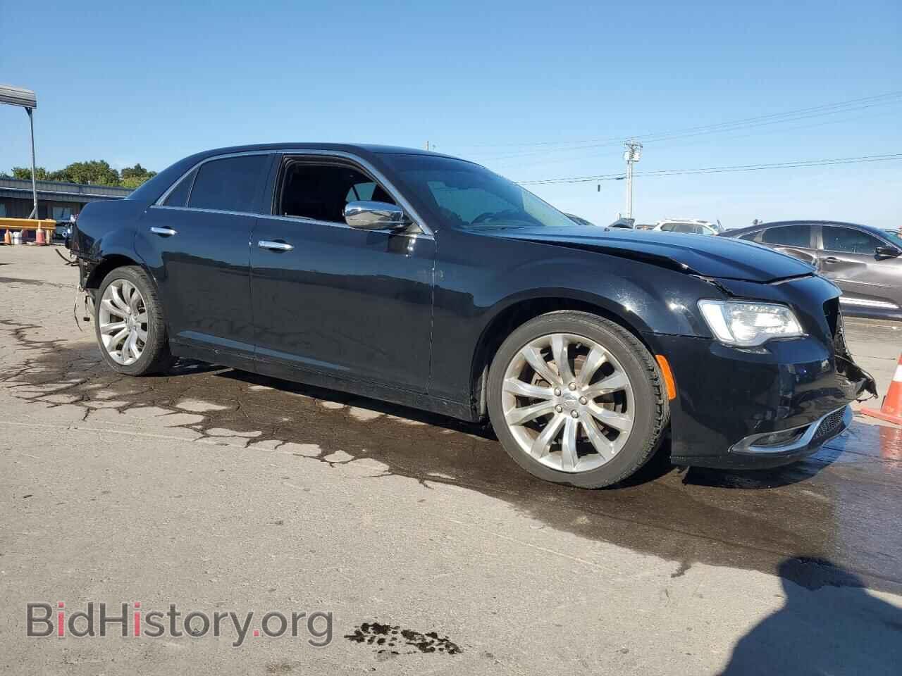 2019 CHRYSLER 300 - VIN: 2C3CCAEG2KH528030 - Фото 4