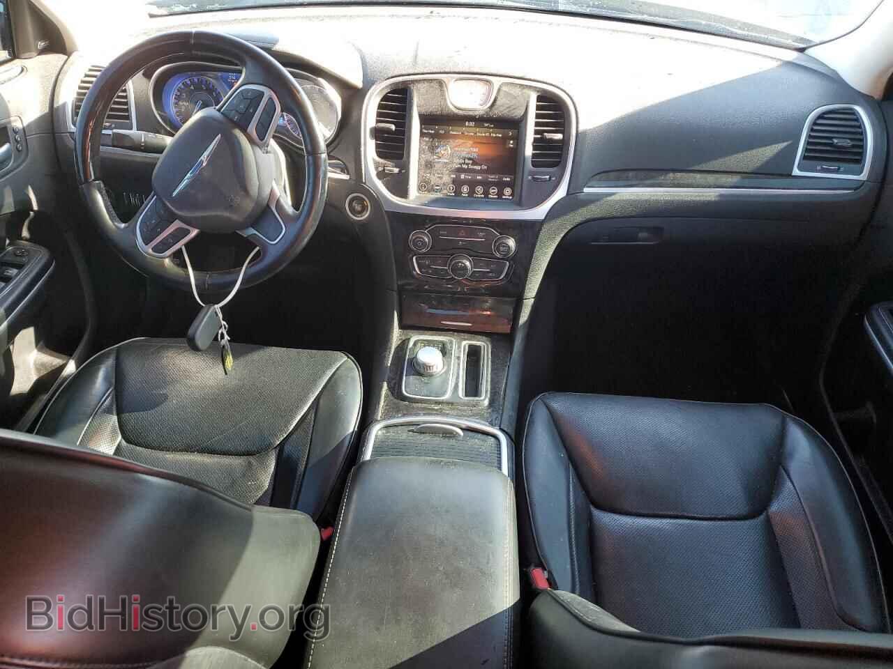 2019 CHRYSLER 300 - VIN: 2C3CCAEG2KH528030 - Фото 8